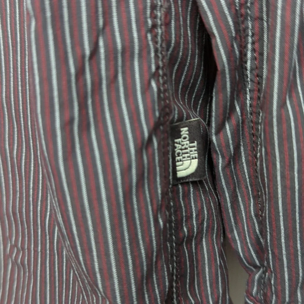 The North Face Long Sleeve Striped Vented Button Down Shirt Size Large